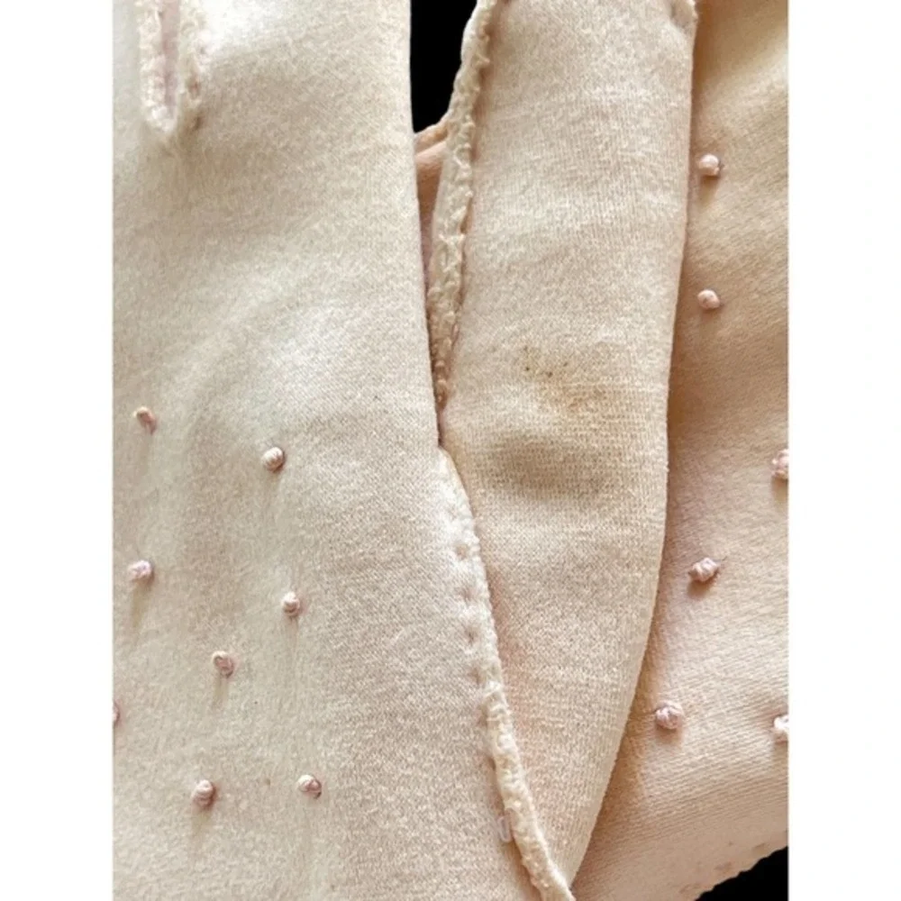 Vintage 1950’s Pink Cotton Wrist Length Gloves Beaded